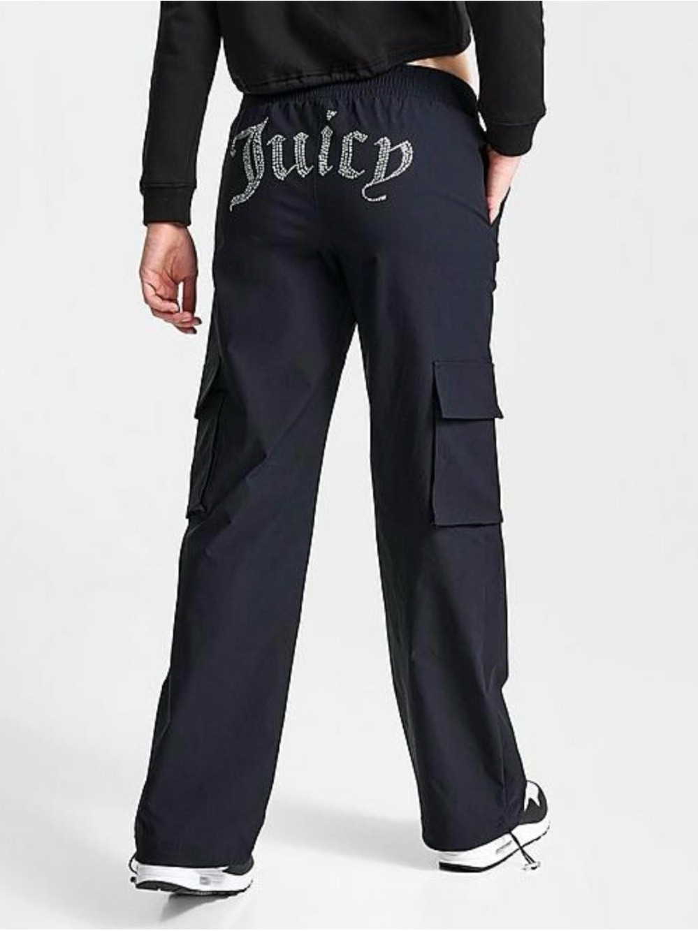 Women’s Juicy Couture Bling Woven Nylon Cargo Pants Size Medium Bedazzeled Black